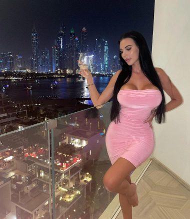 Yvonne Bar Wiki, Net Worth, Boyfriend, Height, Age, Family, Career ...